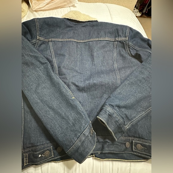 SOLD - Picture 3 of 3